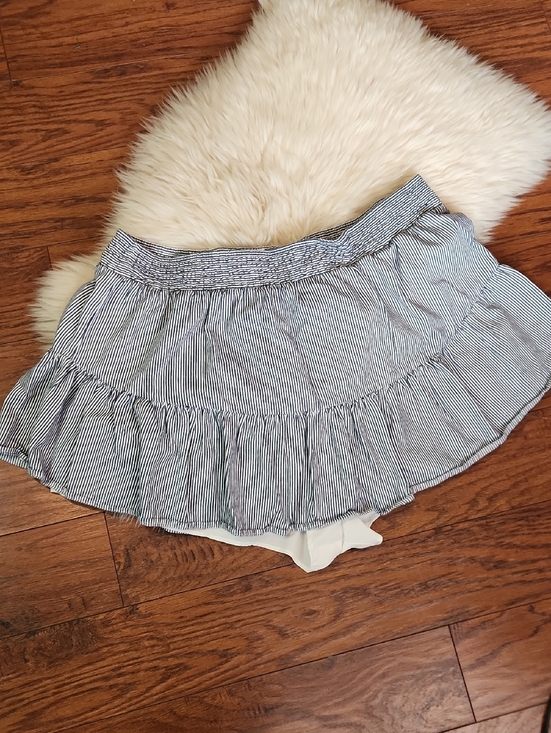 American Eagle Outfitters Dresses & Skirts - American Eagle Outfitters Pinstripe Skort